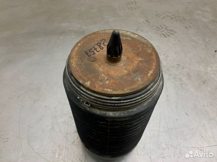 Блок клапанов пневмоподвески задний левый Audi A7