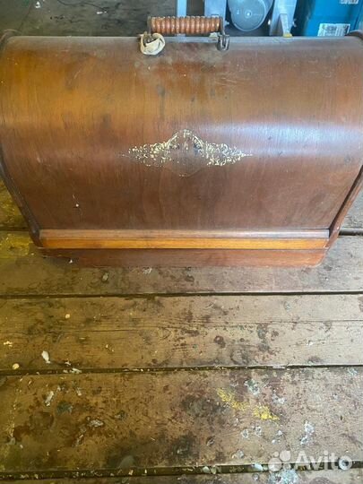 Швейная машина Singer