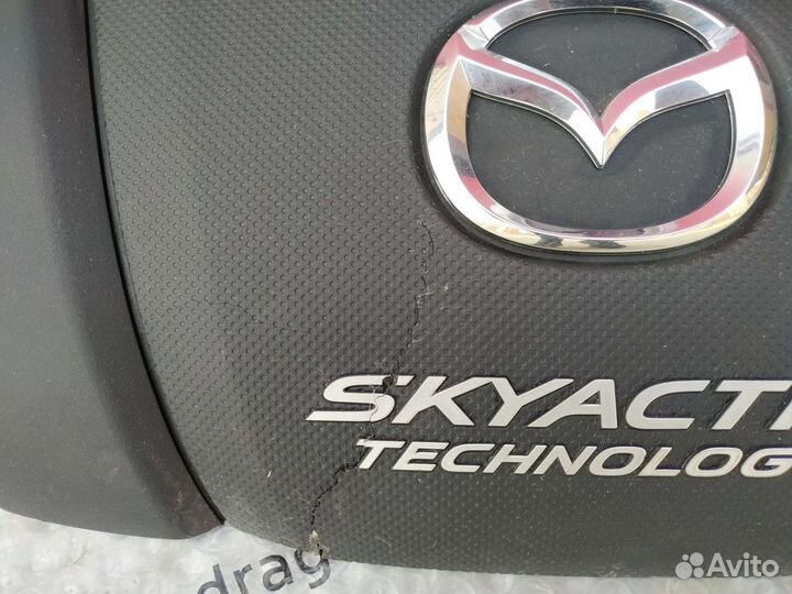 Крышка двигателя Mazda CX-5 2 с дефектом