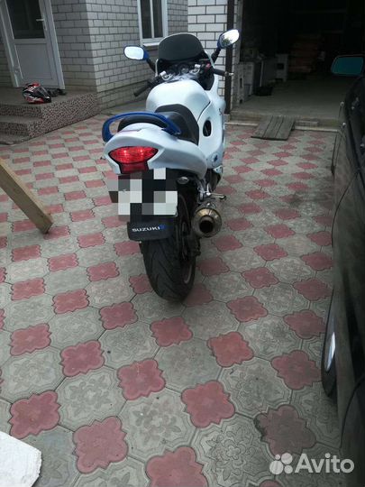 Сузуки катана 600