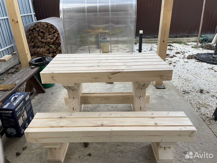 Изготовление домов и мебели из дерева