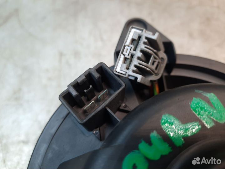 Ford Connect 02-13 моторчик отопителя печки