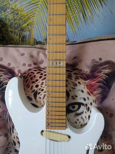 Электро гитара ESP Maverick Made in Japan