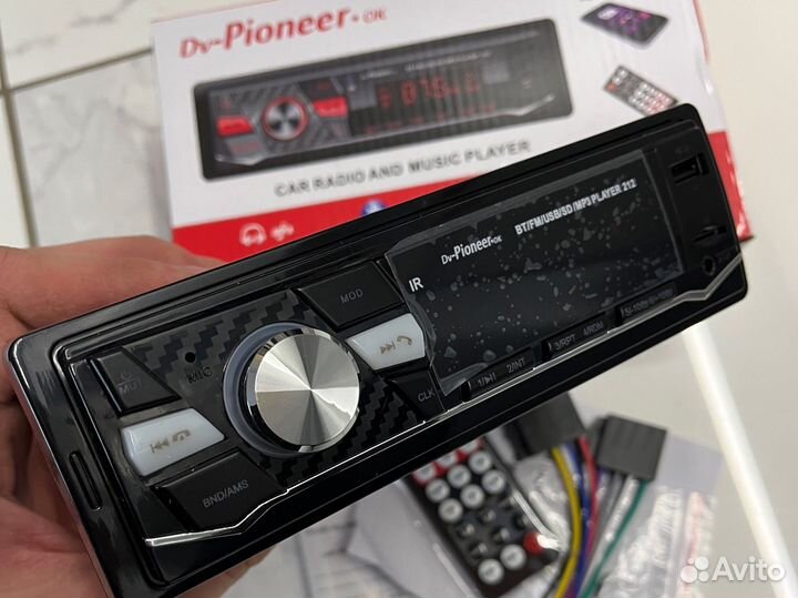 Новая автомагнитола с блютуз