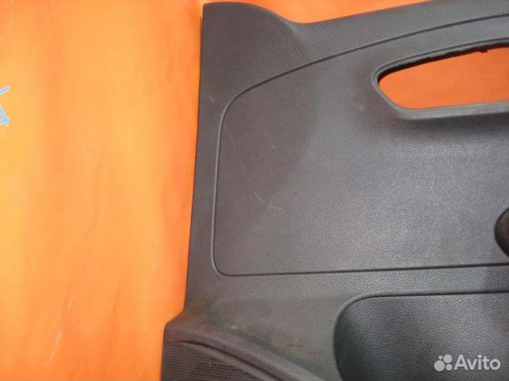 Обшивка двери передней правой VW Polo (Sed RUS) 20