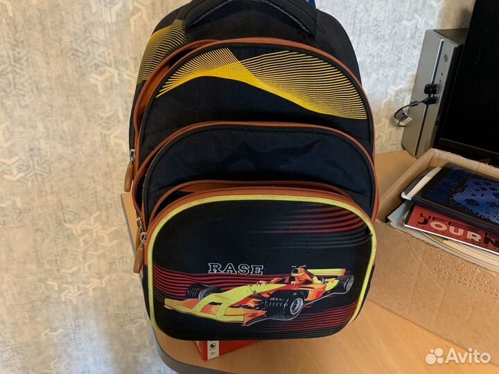 Школьный рюкзак