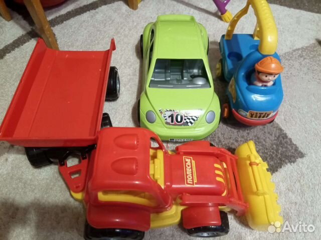 Игрушки, трактор, машины
