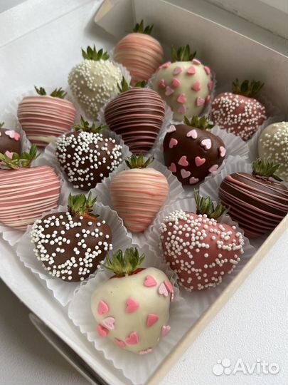 Подарок клубника в шоколаде