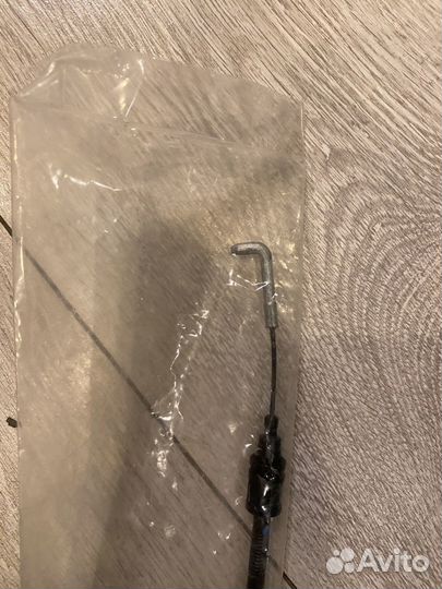 Тросик открытия двери Dodge Challenger 68359597 AC