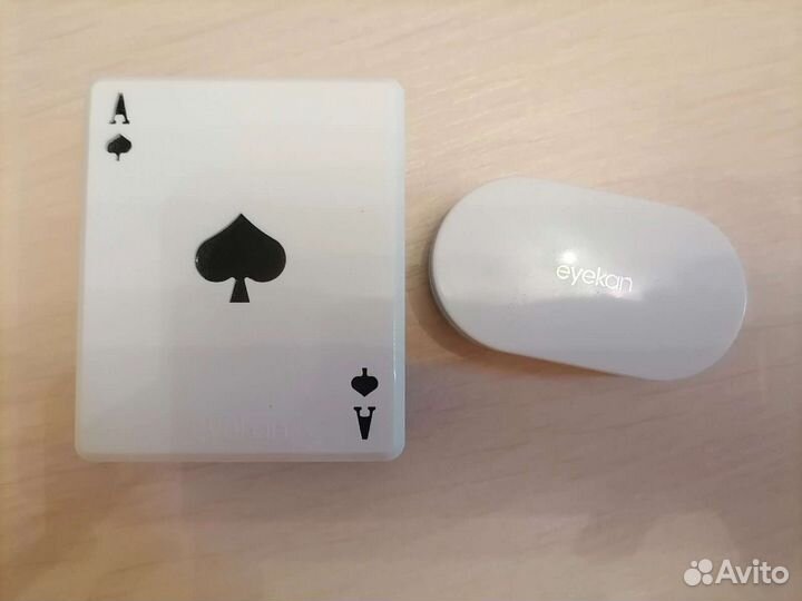 Линзы медицинские и кейс для линз