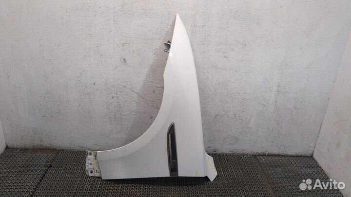 Крыло Jaguar F-Pace, 2016