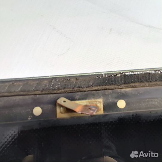 Заднее стекло Volkswagen Vento