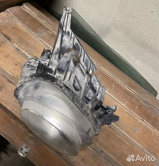 Фара правая Ниссан Жук Juke F15 /11-15