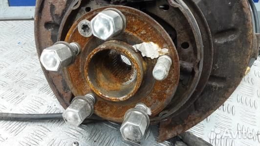 Ступица задняя правая land rover range rover sport