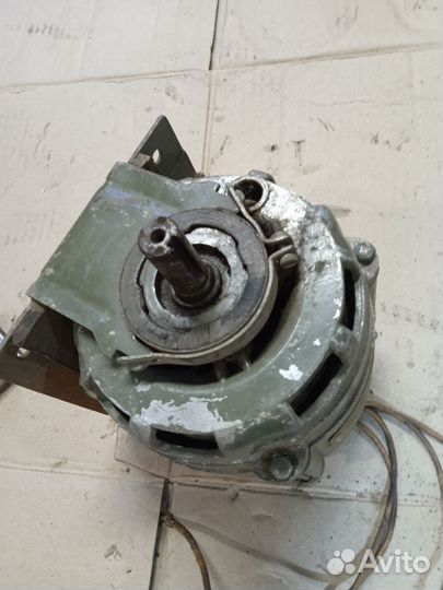 Рабочий лектродвигатель СССР