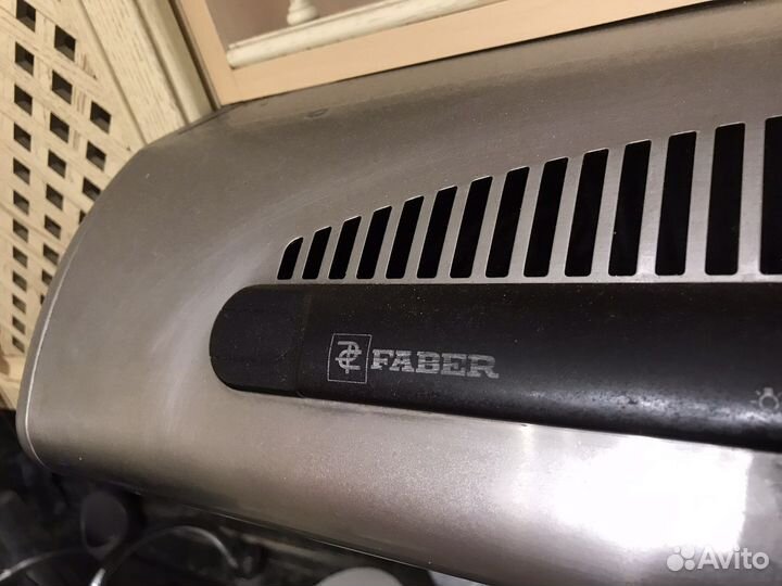 Вытяжка Faber