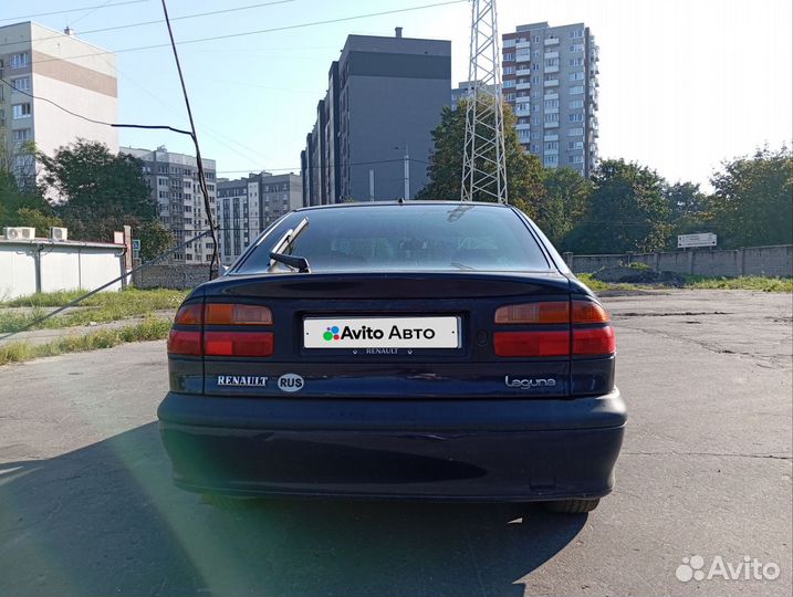 Renault Laguna 2.0 МТ, 2000, 370 000 км