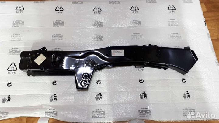 Лонжерон передний правый Toyota Camry V40