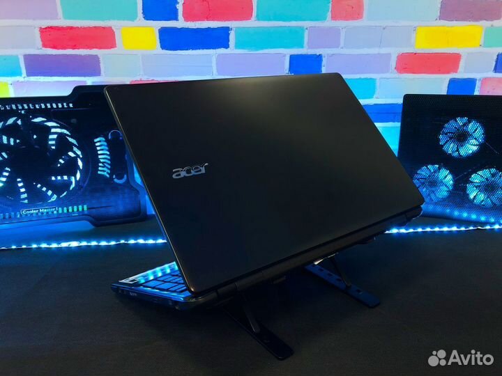 Ноутбук Acer AMD Radeon SSD