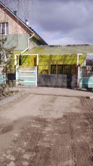 Дом 212 м² на участке 6,1 сот.