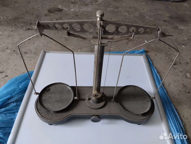 Весы лабораторные