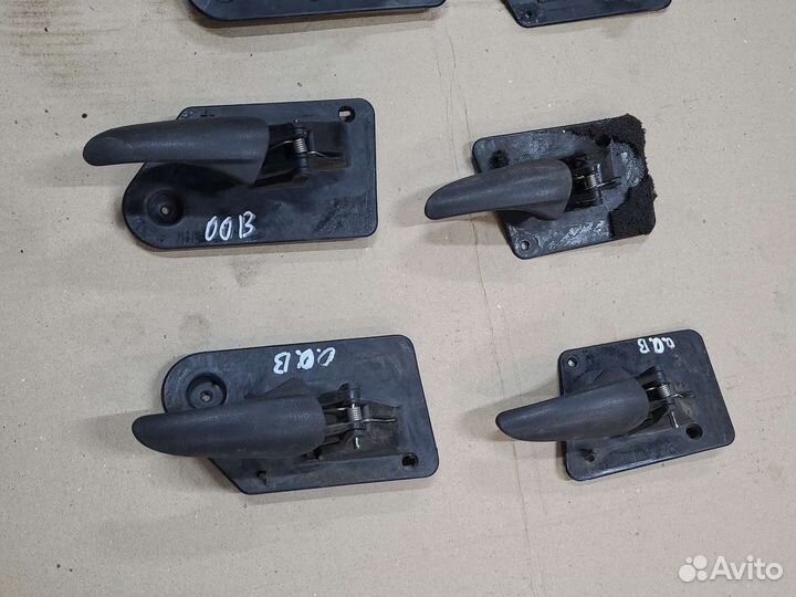 Ручкa двеpи внутренняя Opel Omegа B 1994-2004