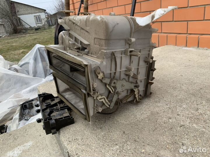 Радиатор печки в сборе Nissan