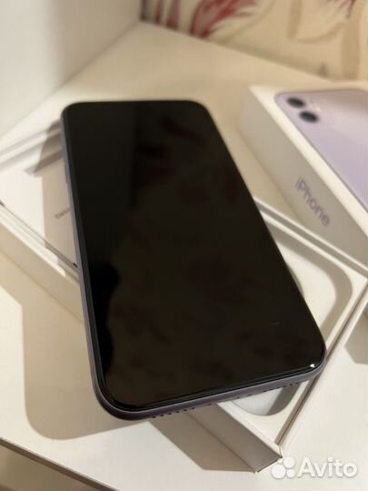 iPhone 11, 64 ГБ