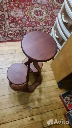 Подставка под цветы дерево