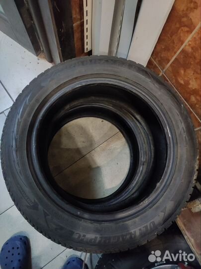 Goodyear UltraGrip 205/55 R16