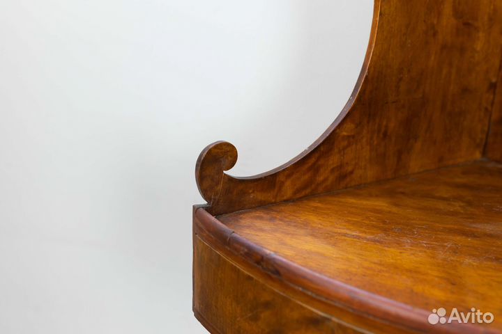 Старинная настенная угловая полка