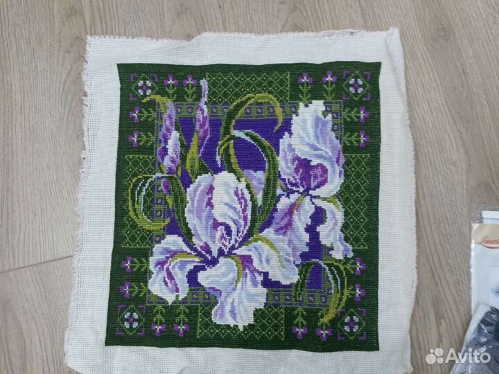 Картина вышитая крестом ручная работа без рамы