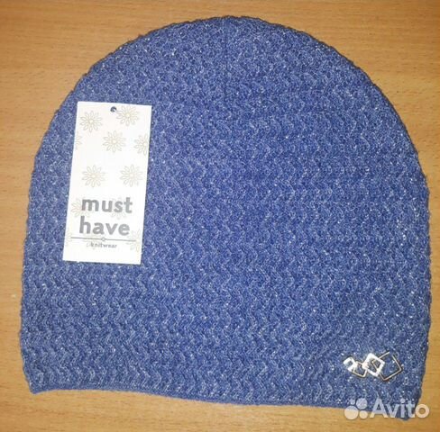 Новая женская шапка (не плотная)