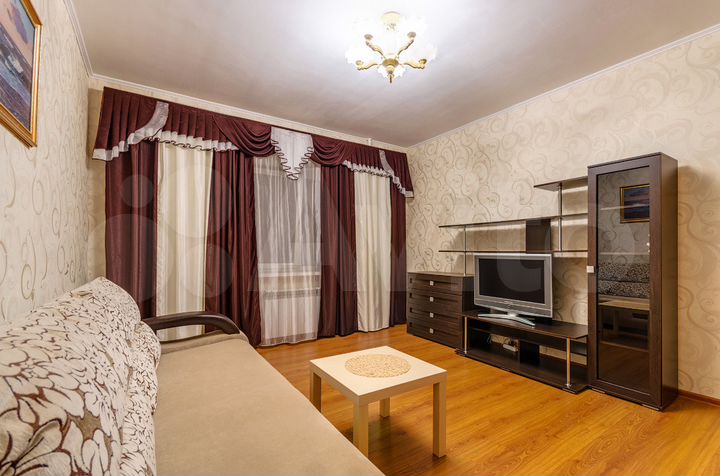 2-к. квартира, 70 м², 4/10 эт.