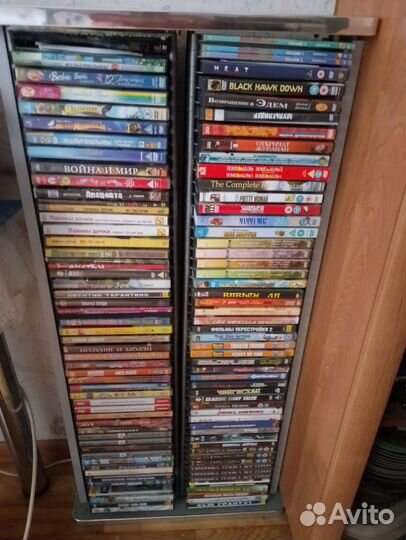 Полка для дисков