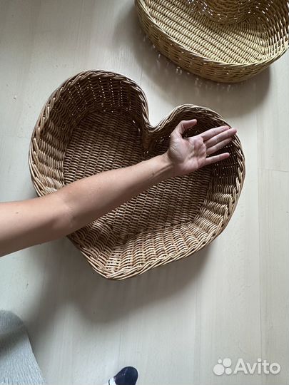 Корзина для фотосессии в фооме сердца