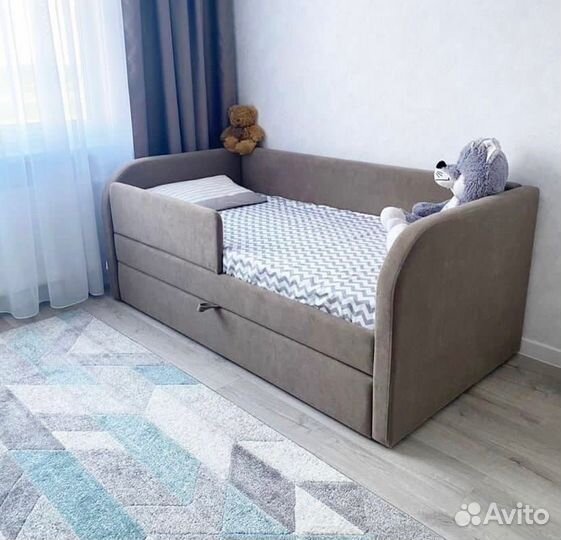 Кровать детская новая