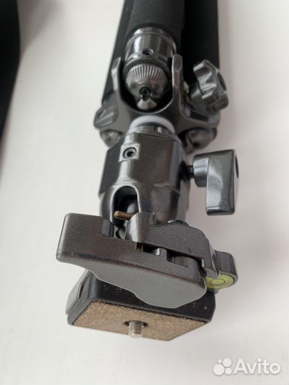 Штатив Hama Traveller Compact Pro