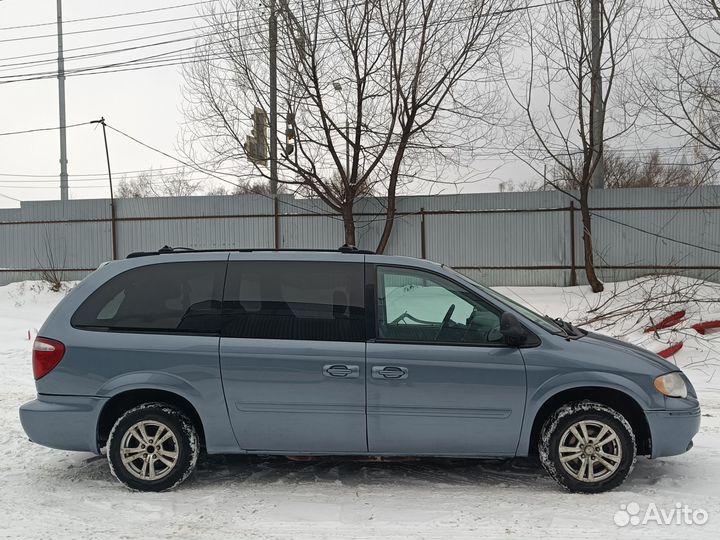 Chrysler Town & Country 3.3 AT, 2004, 223 000 км