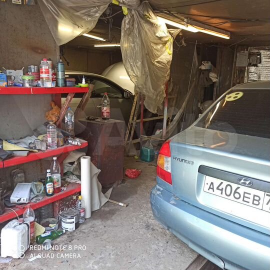 Гараж, > 30 м²