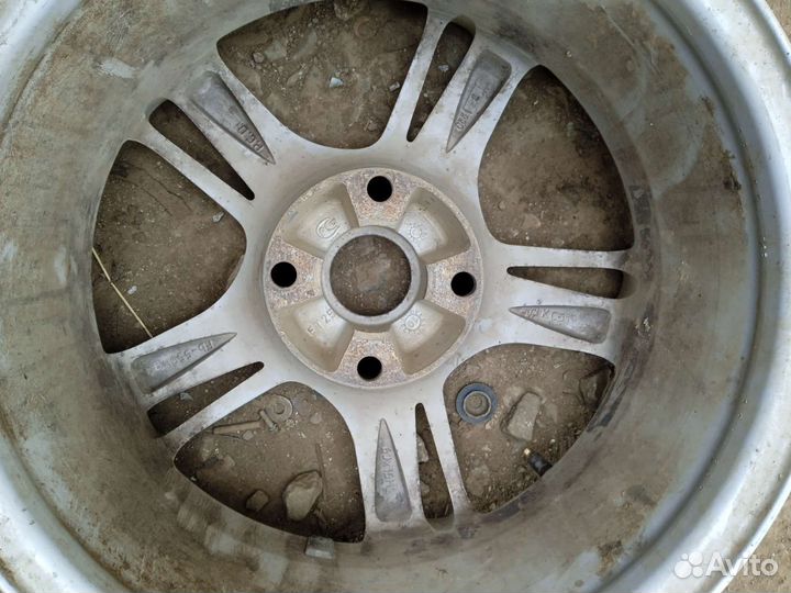 Литые диски r 15.4х100