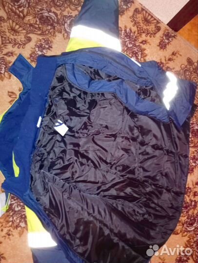 Продам куртку зима с комбинезоном 58 размер
