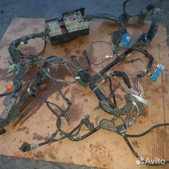 Подкапотная проводка мазда форд