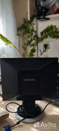 Монитор Samsung 17
