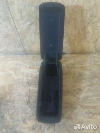 Центральный подлокотник Audi A6 4B/C5 2000