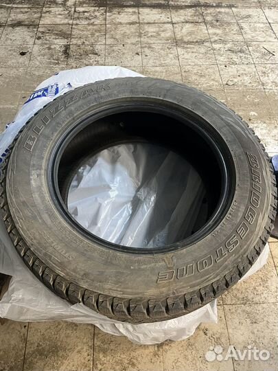 Bridgestone Blizzak DM-V1 225/65 R17