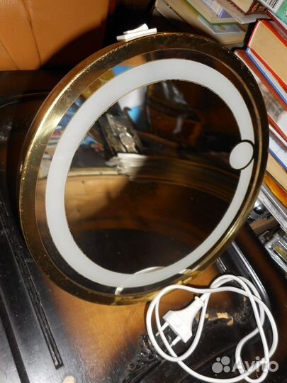 Зеркало с подсветкой Aliseo.С увеличением.Германия