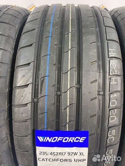 Windforce Catchfors UHP 235/45 R17 93W