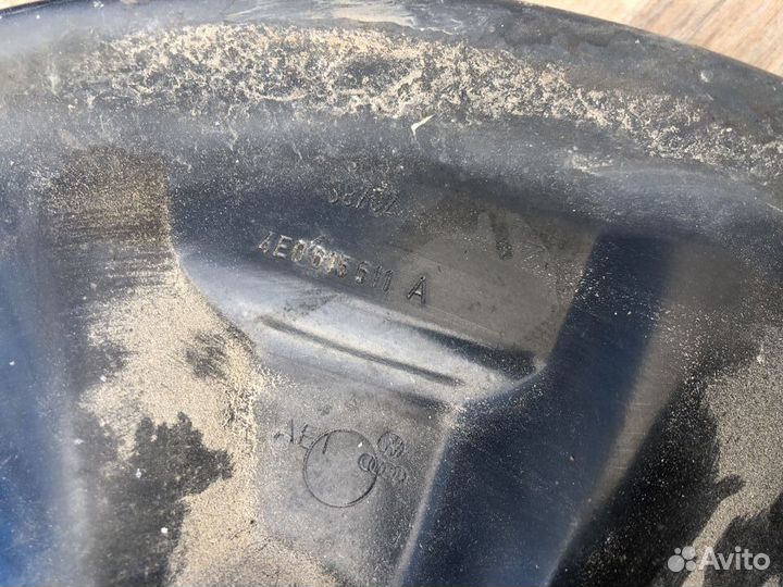 Пыльник тормозного диска задний Ауди А8 Д3 Audi A8