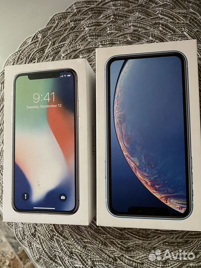 Коробки от apple iPhone x и xr